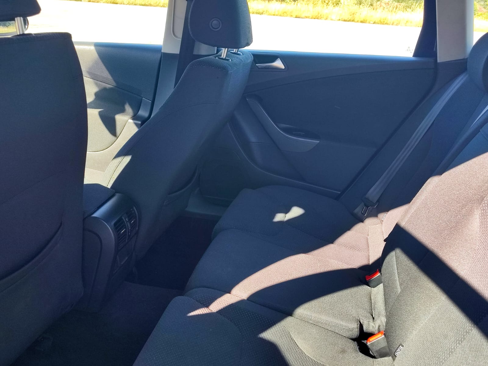 
								VOLKSWAGEN PASSAT full									