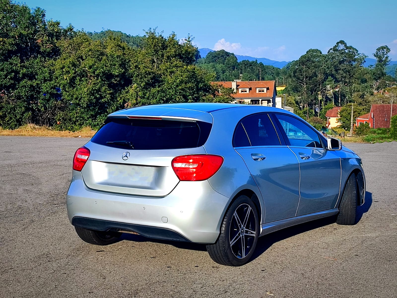 
								Mercedes A200 full									
