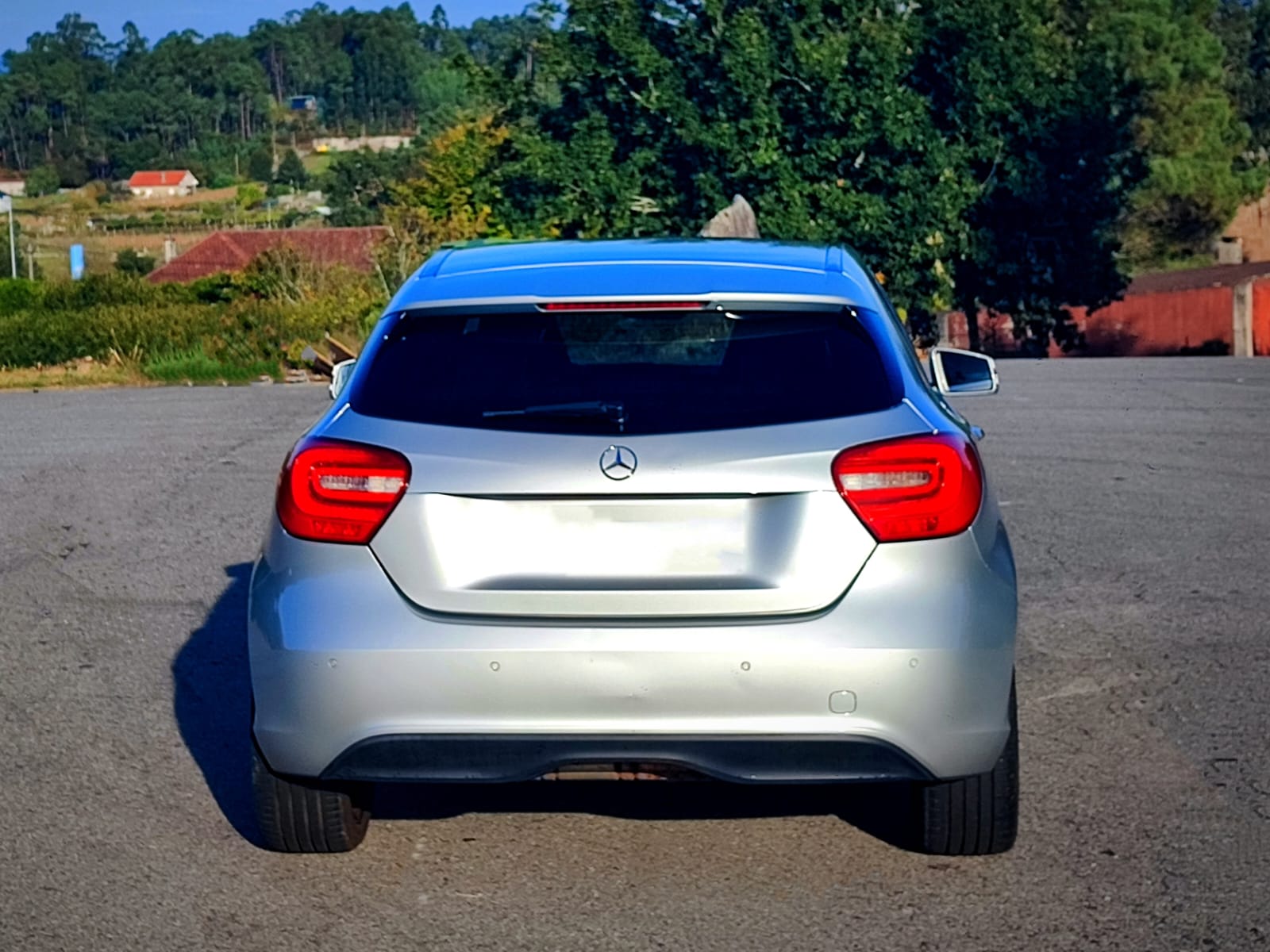 
								Mercedes A200 full									