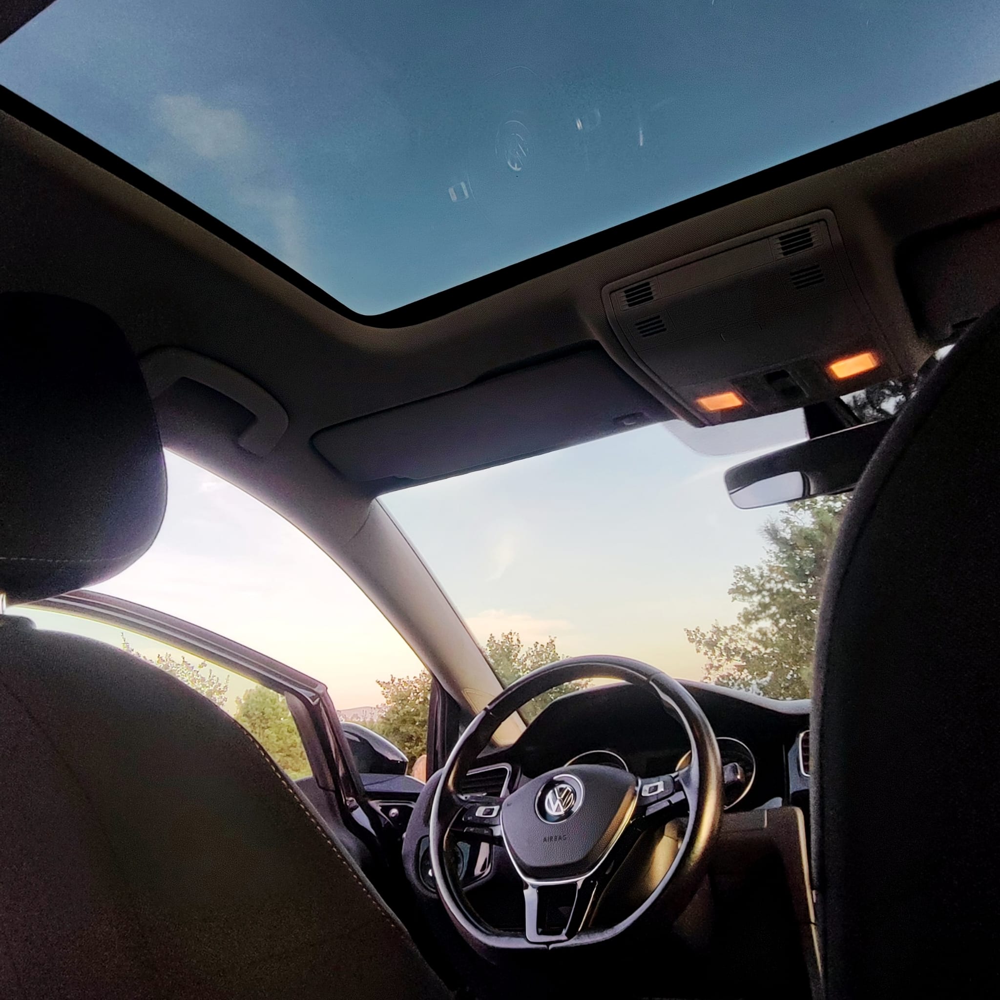 
								VOLKSWAGEN Golf 1.6 TDI ALL STAR full									