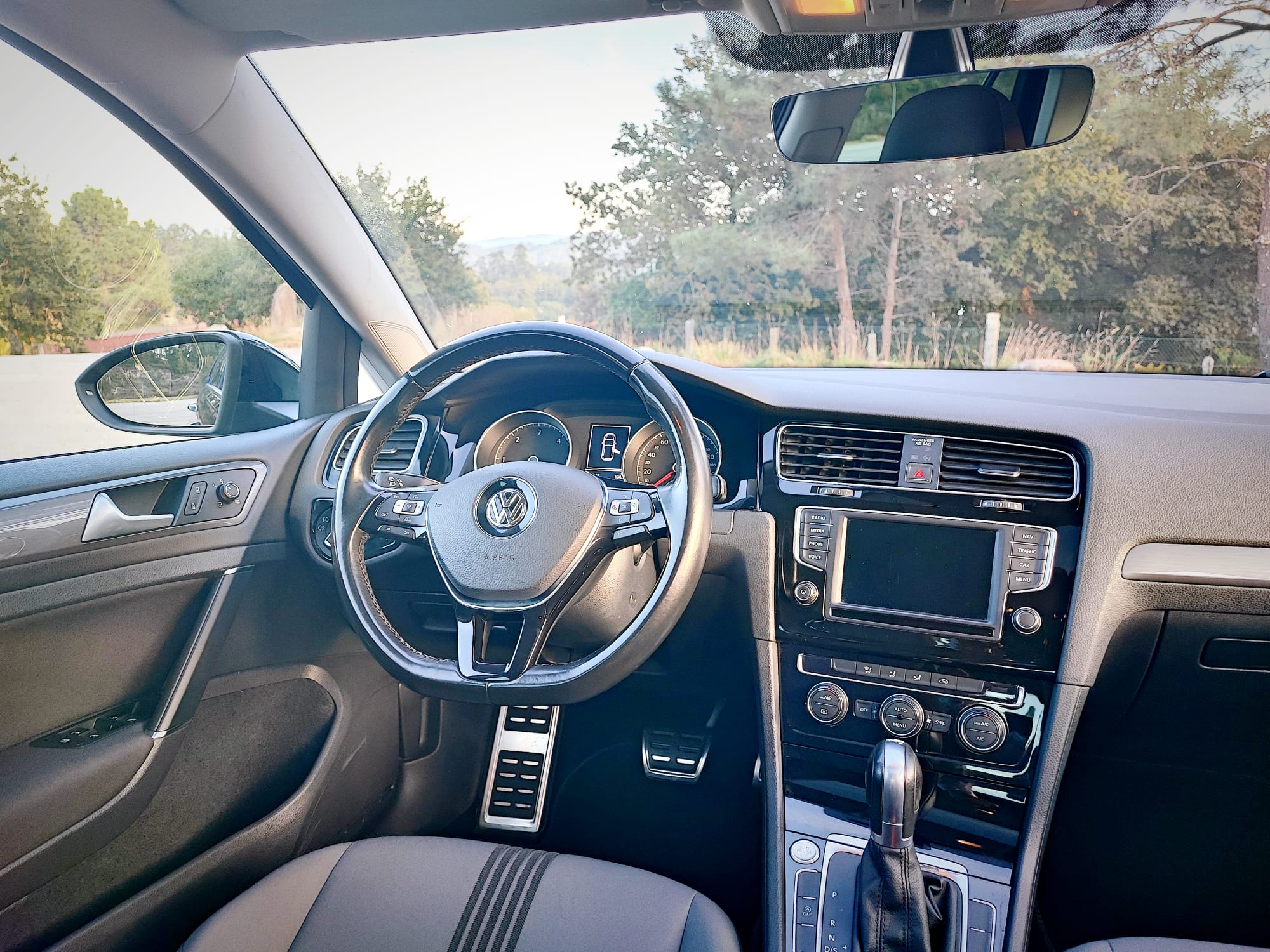 
								VOLKSWAGEN Golf 1.6 TDI ALL STAR full									