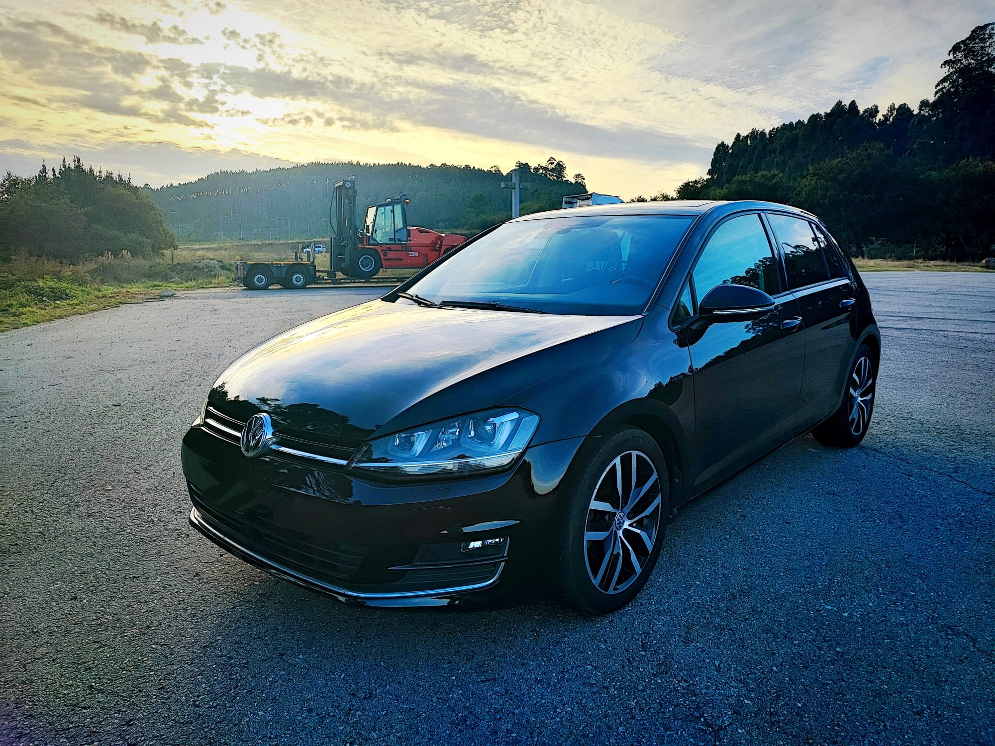 
								VOLKSWAGEN Golf 1.6 TDI ALL STAR full									