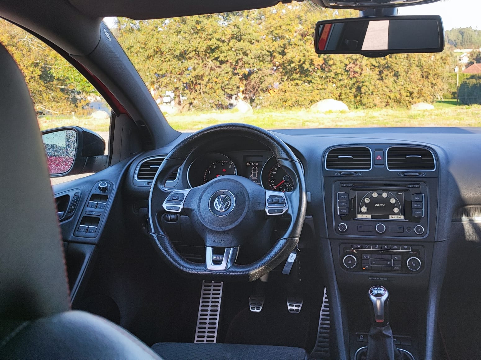 
								VOLKSWAGEN GOLF 6 GTI 35 ANIVERSARIO 235CV full									