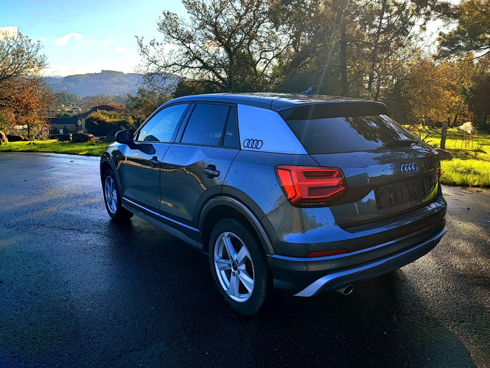 
								AUDI Q2 30 TFSI 110CV 4X4 full									