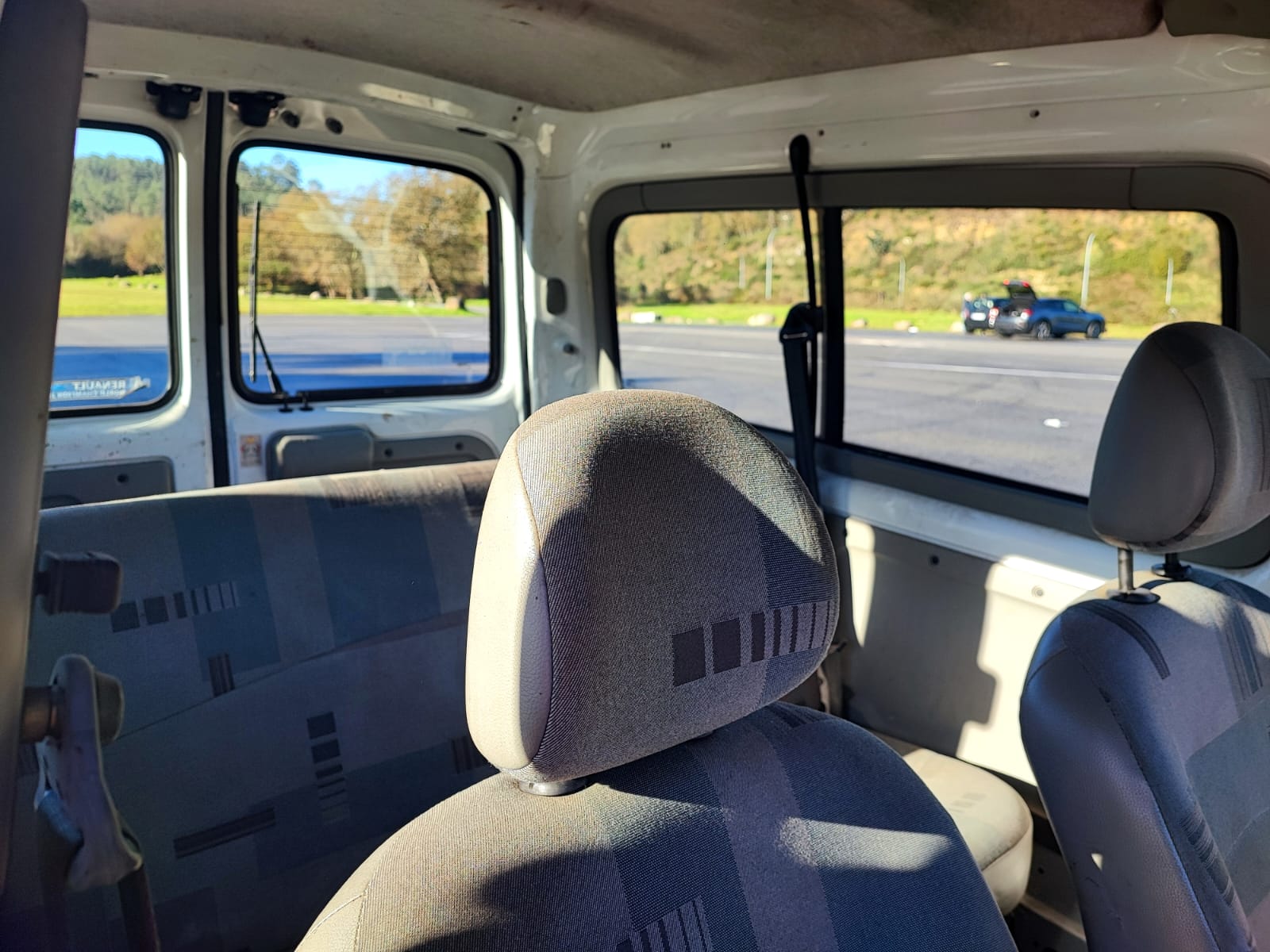 
								RENAULT KANGOO 1.9 D full									