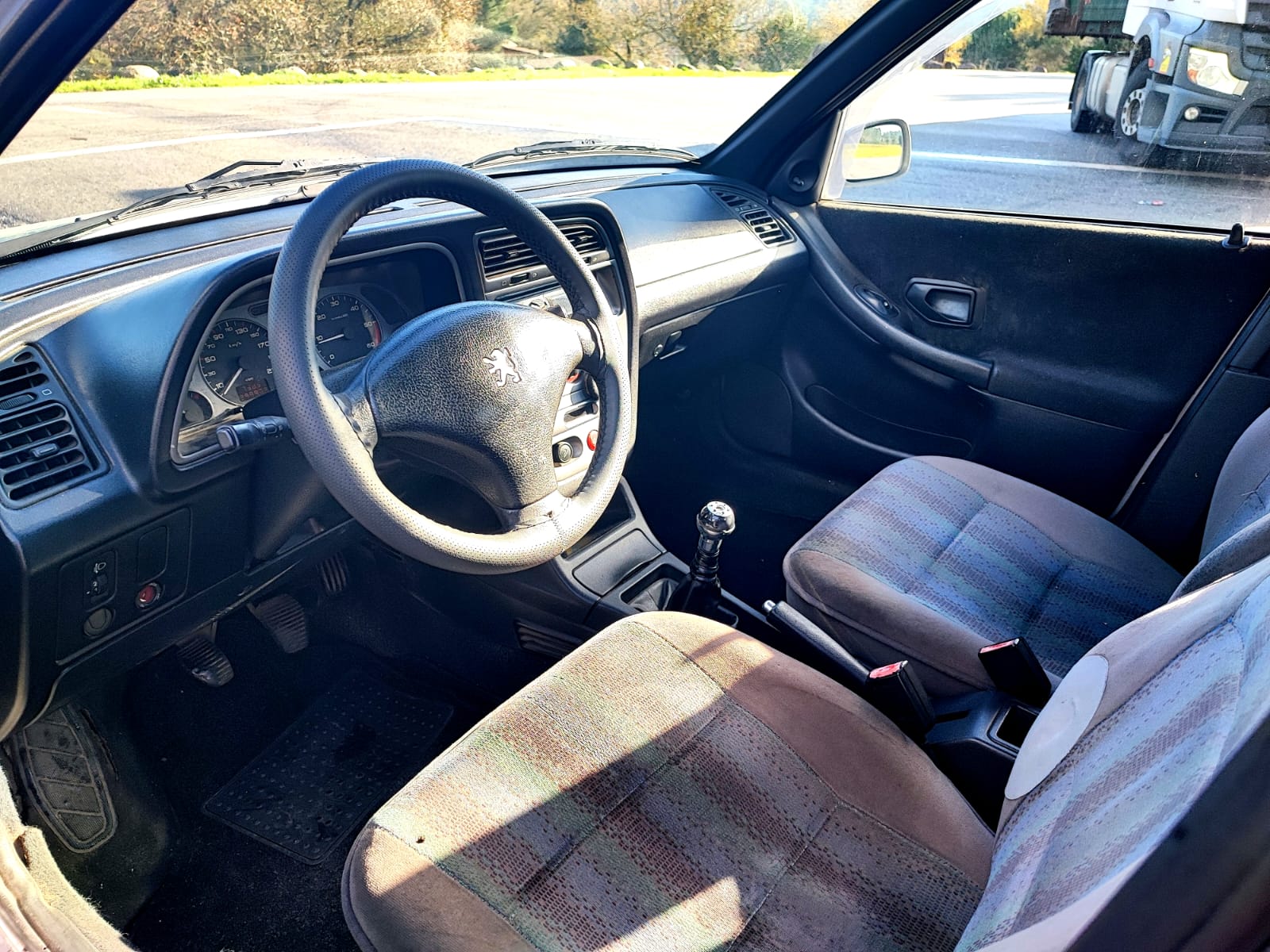 
								PEUGEOT 306 2.0 HDI full									