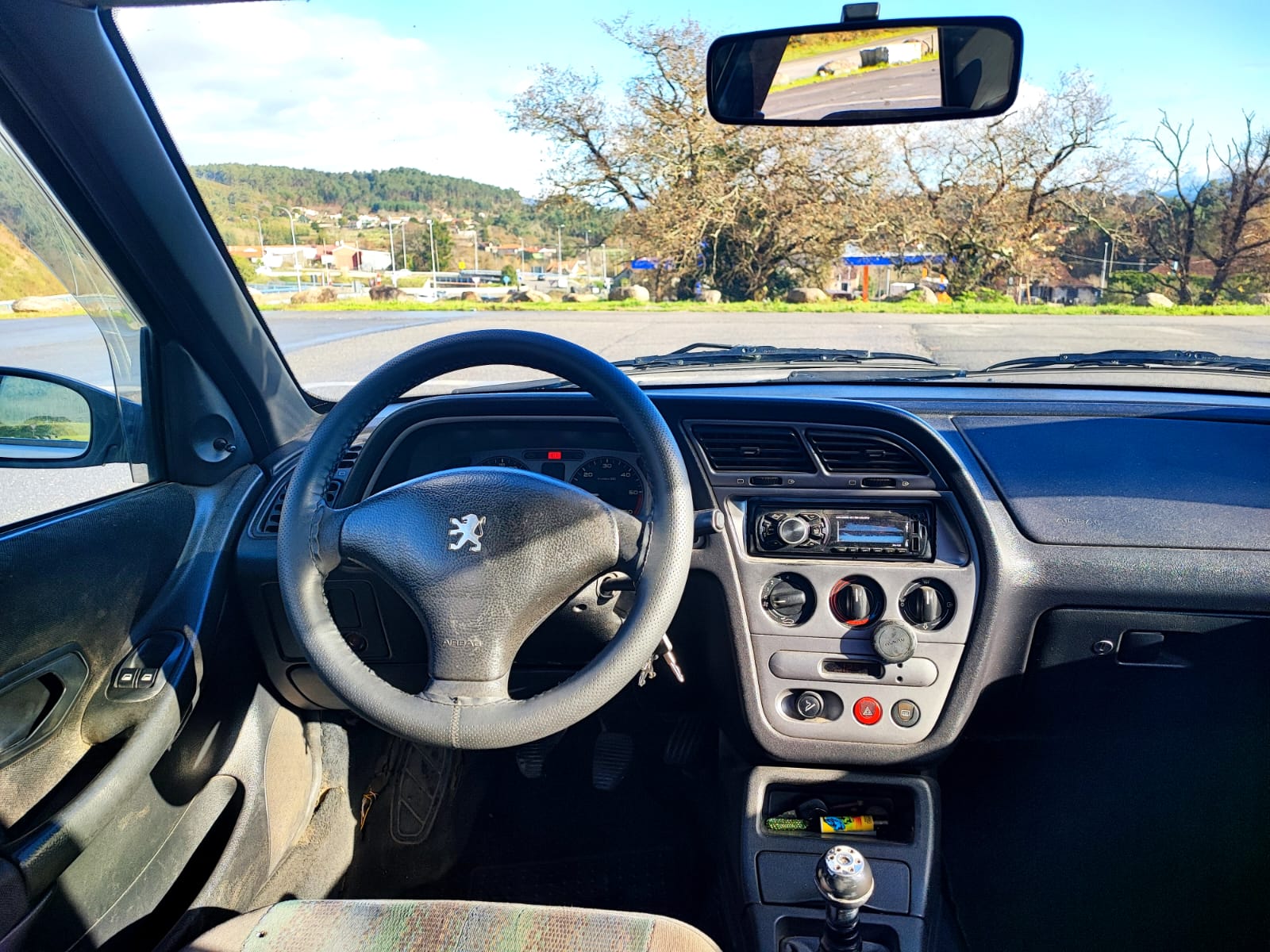 
								PEUGEOT 306 2.0 HDI full									