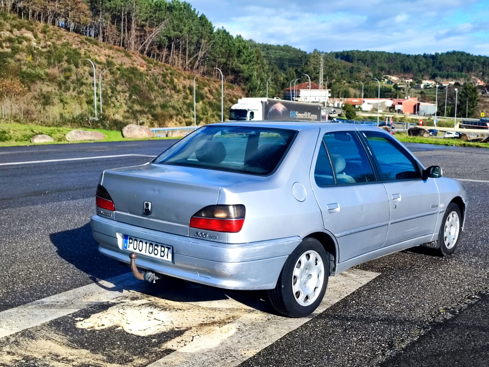 
								PEUGEOT 306 2.0 HDI full									