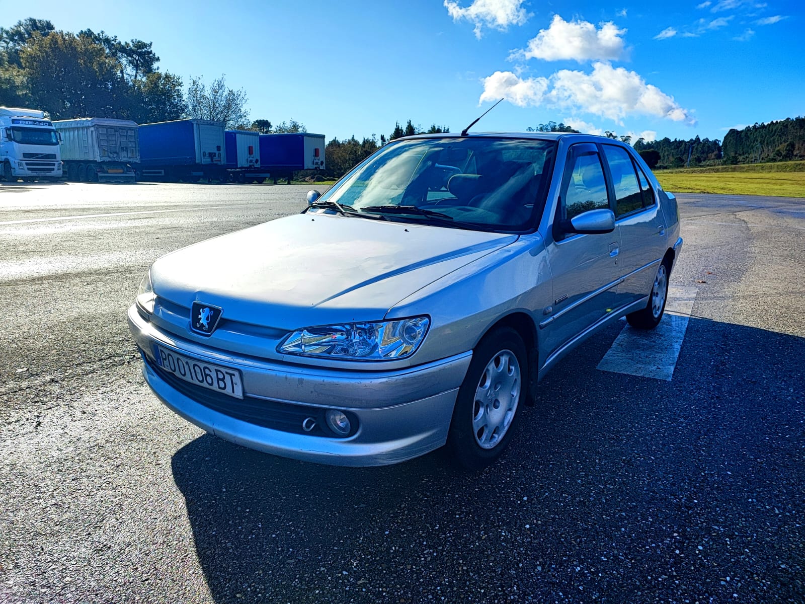 
								PEUGEOT 306 2.0 HDI full									