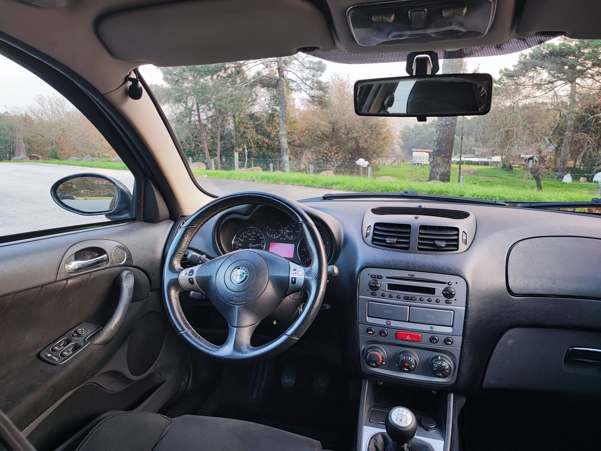 
								ALFA ROMEO 147 JTD 120CV full									