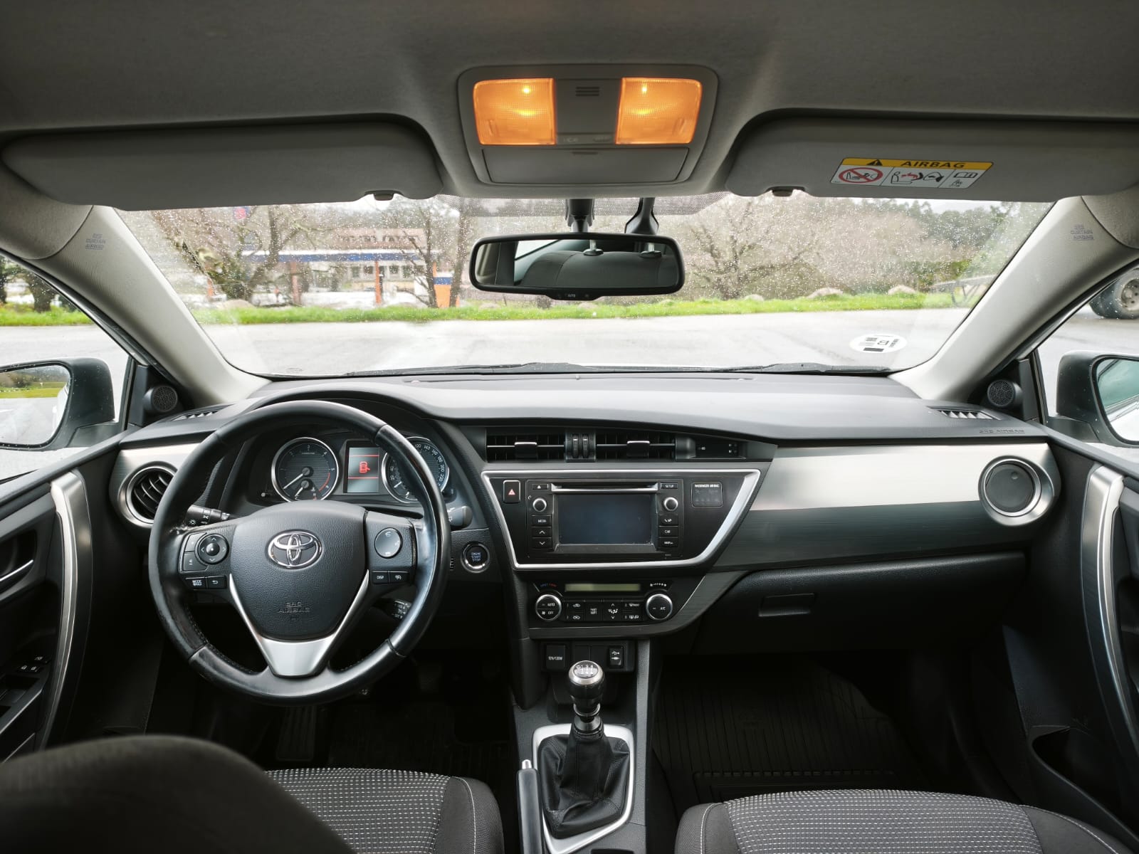 
								TOYOTA AURIS D TOURING SPORT ACTIVE full									