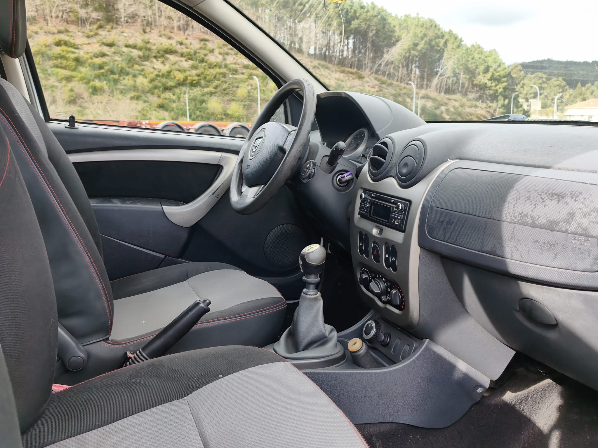 
								DACIA DUSTER 1.5 DCI 110CV 4X4 full									